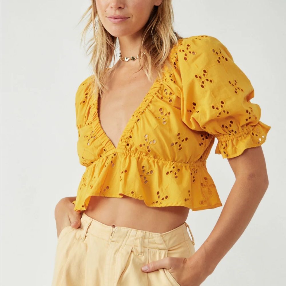 Women’s FREE PEOPLE
GARDENIA TOP Medium Color Golden Girl